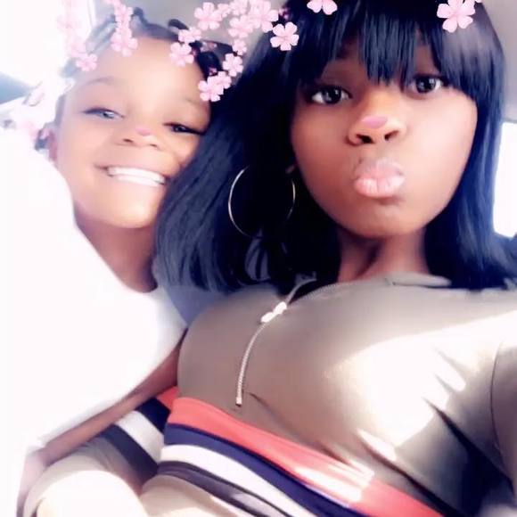 Meet your Posher, Antiliqwa - Picture 1 of 1